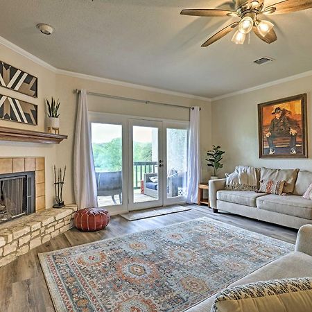 Modern Lakeside Golf Course Retreat With Deck! キャニオン・レイク エクステリア 写真