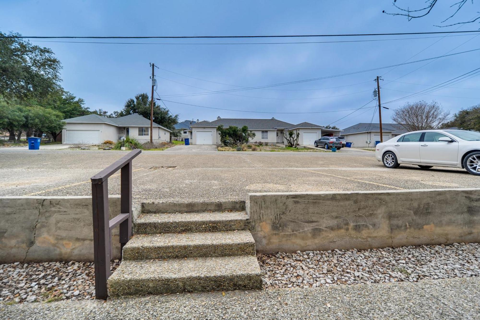 Modern Lakeside Golf Course Retreat With Deck! キャニオン・レイク エクステリア 写真